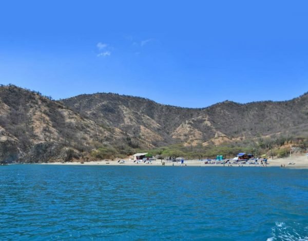 catamaran tayrona