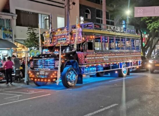 chiva-rumbera-medellin-scaled