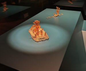 En nuestro Bogotá city tour te llevamos al museo del oro donde puedes apreciar la orfebrería que fabricaban nuestros ancestros
