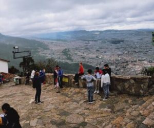 Vista panoramica de bogotá desde el cerro de monserrate