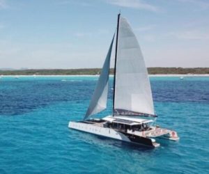 catamaran en islas del rosario
