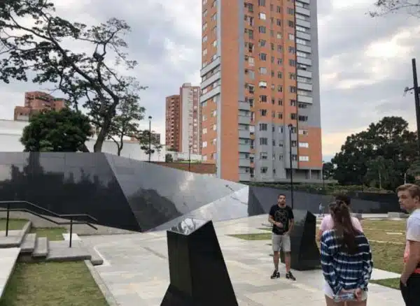 Pablo Escobar Tour Medellín - Imagen 5